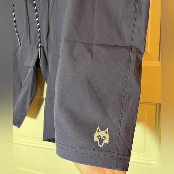 GREYSON Indian Wells Board Short in Abyss Size 40” - Picture 7 of 13